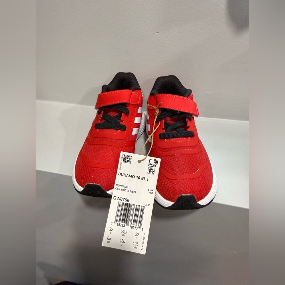 NWT Infant size 6 adidas tennis shoes
